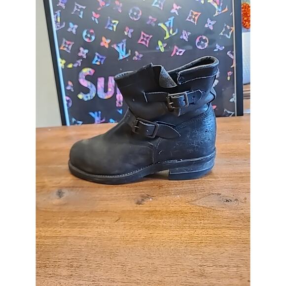 Vintage CHIPPEWA Steel-Toe Engineer Boots with Vibram Soles, Size 8D - Picture 11 of 16